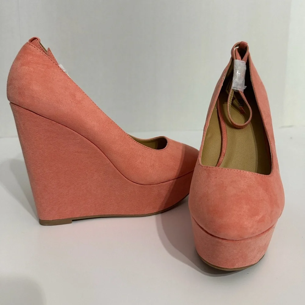 NIB JustFab Ceres Coral Suede Platform Wedge Heels Y2K Size 8.5